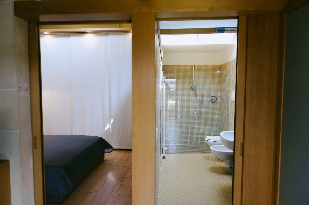 Attico Dell'Artista Apartment Desenzano del Garda Ngoại thất bức ảnh